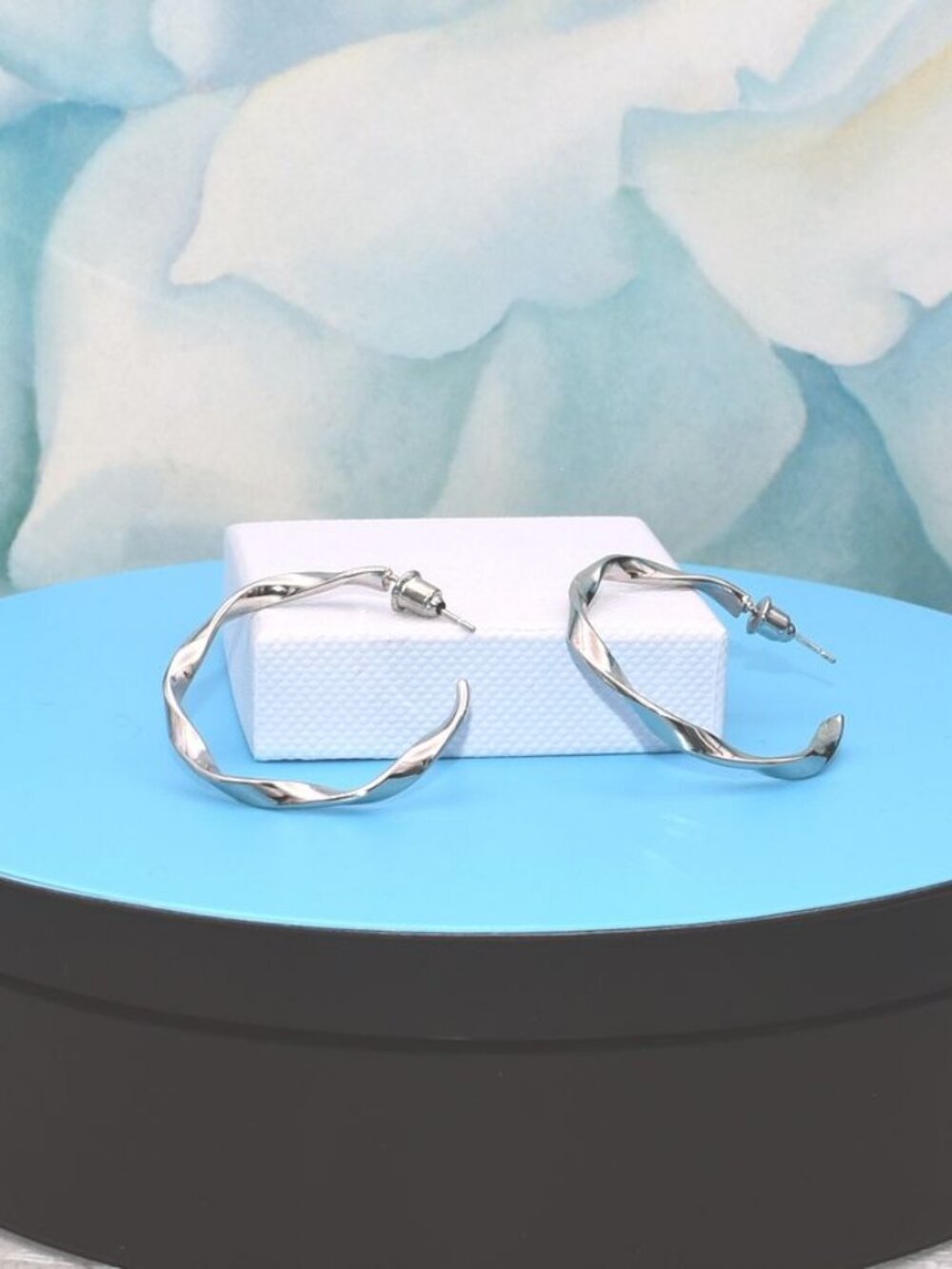 Emma Ellison Delicate Twist Hoop Minimalistic Earrings Silver Gift Packaged